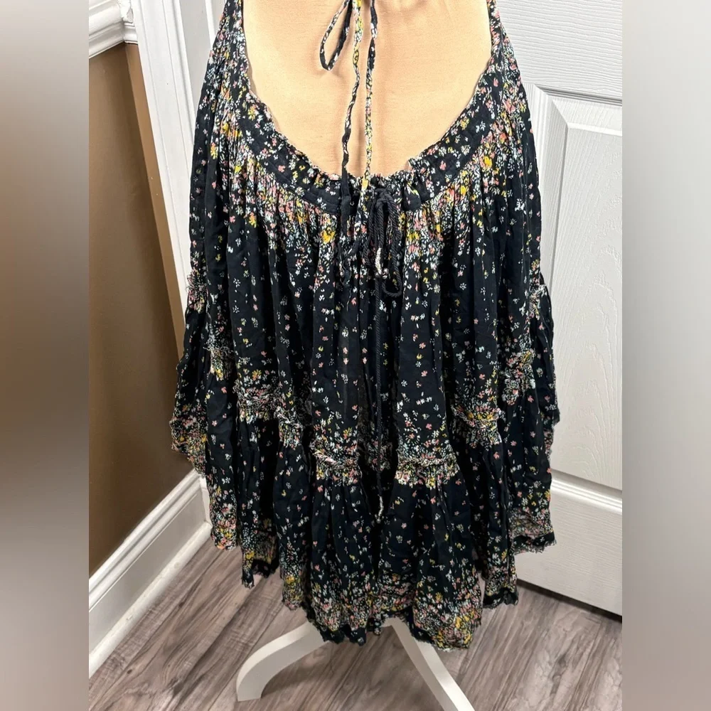 Free People 100 Degree floral print flowy tunic dress in black. Size Small